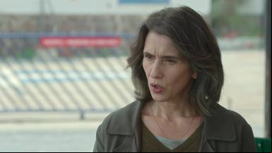 Sara, la mujer en las sombras 1x1